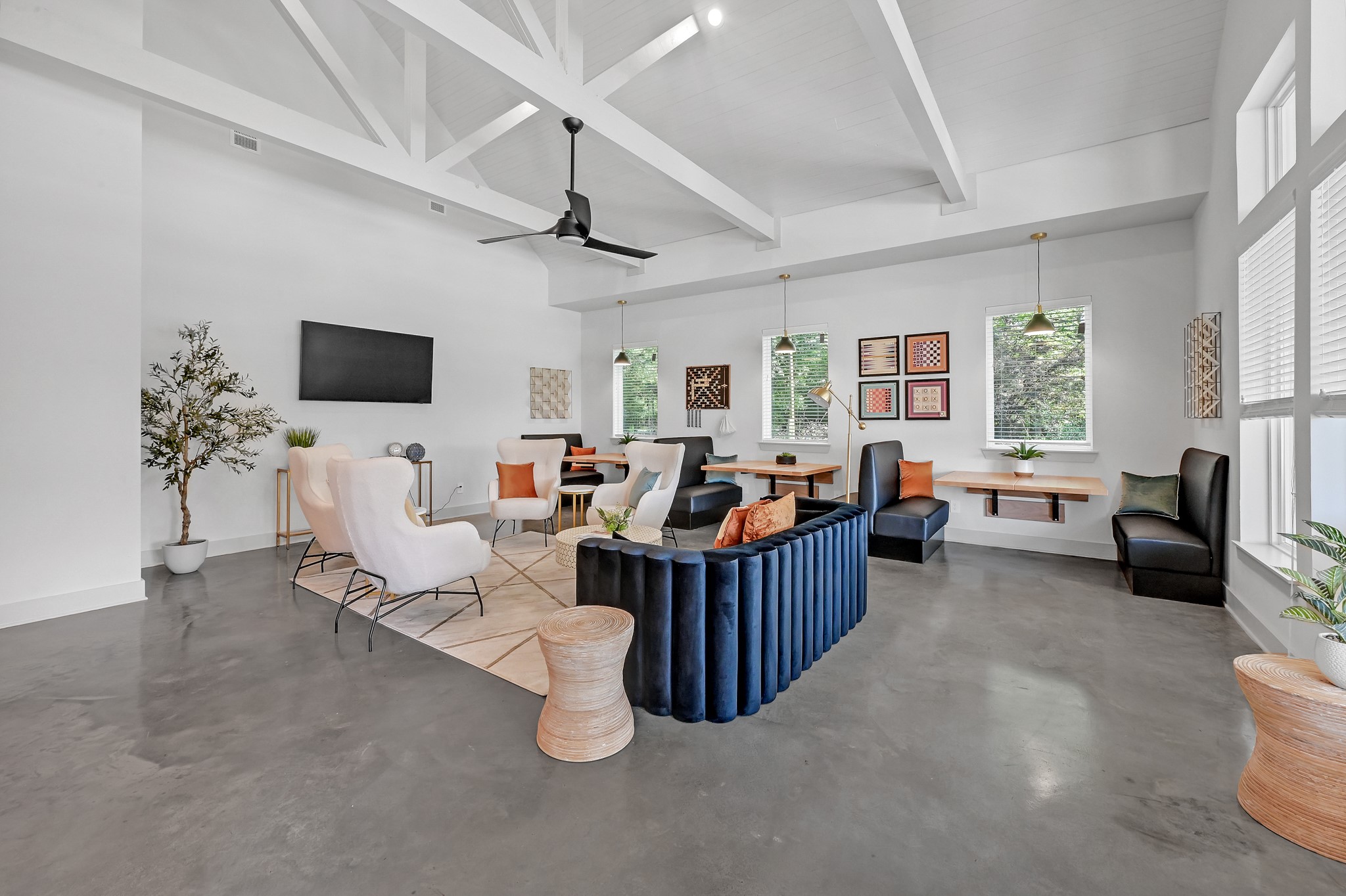 Spring Condo: 33455 Buckshot Lane