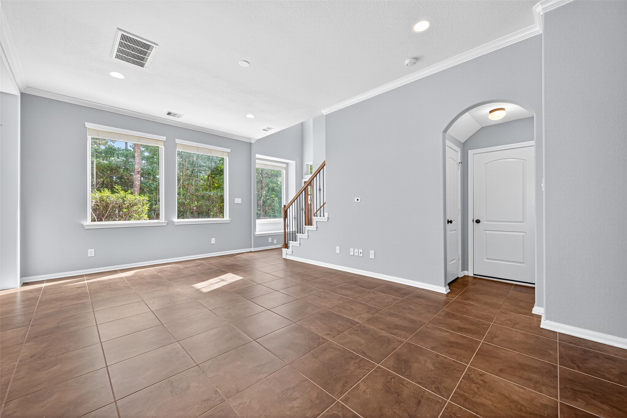 The Woodlands Condo: 137 Cheswood Manor Drive