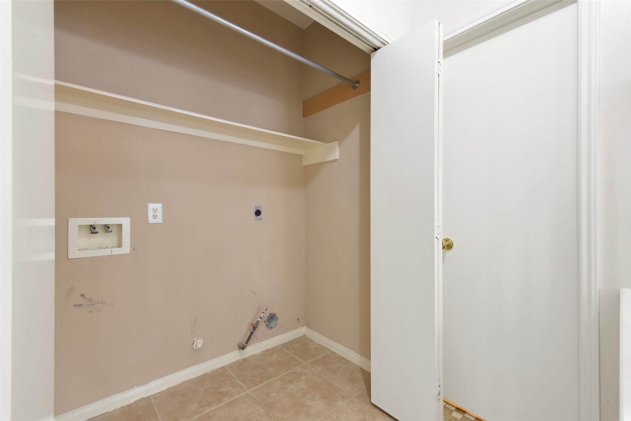 Houston Condo: 14722 Trailbrook Drive