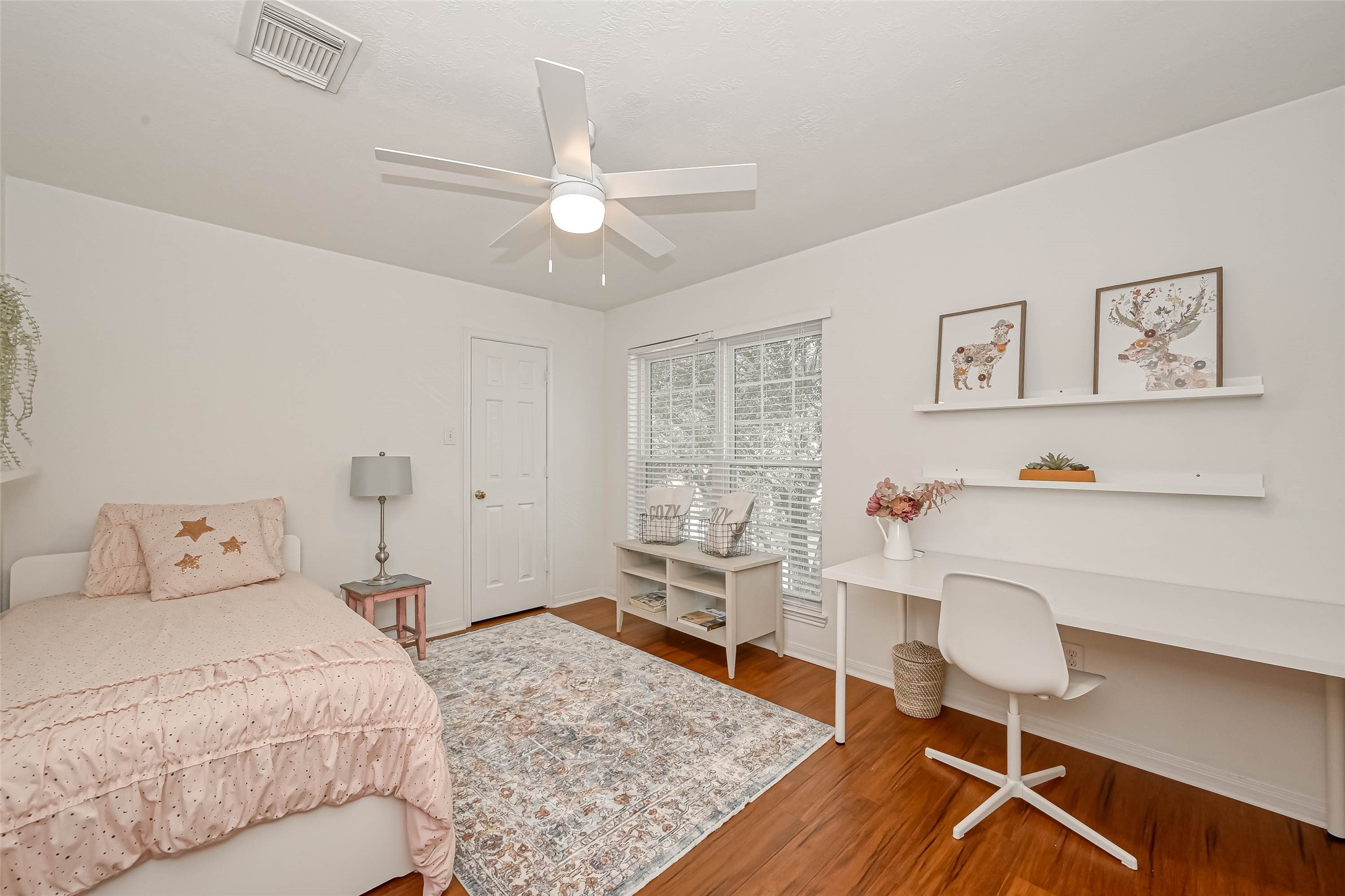 Houston Condo: 16535 Oat Mill Drive