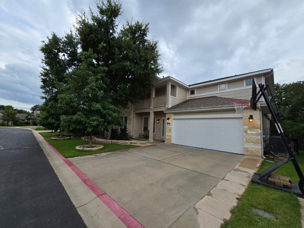 Austin Condo: 9713 McKnight Loop