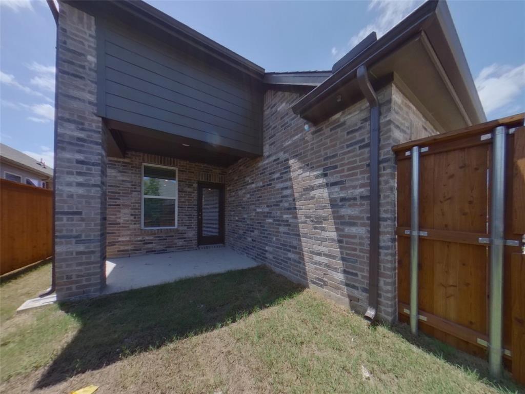 McKinney Condo: 2552 Finch Holw Drive
