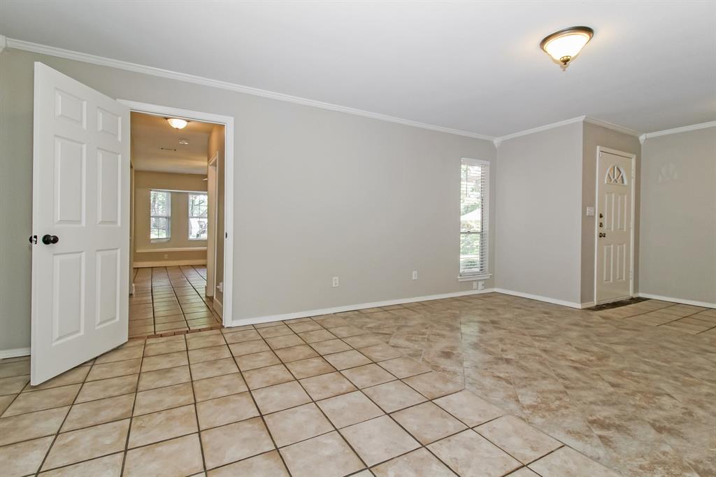 Kennedale Condo: 405 Lone Oak Court