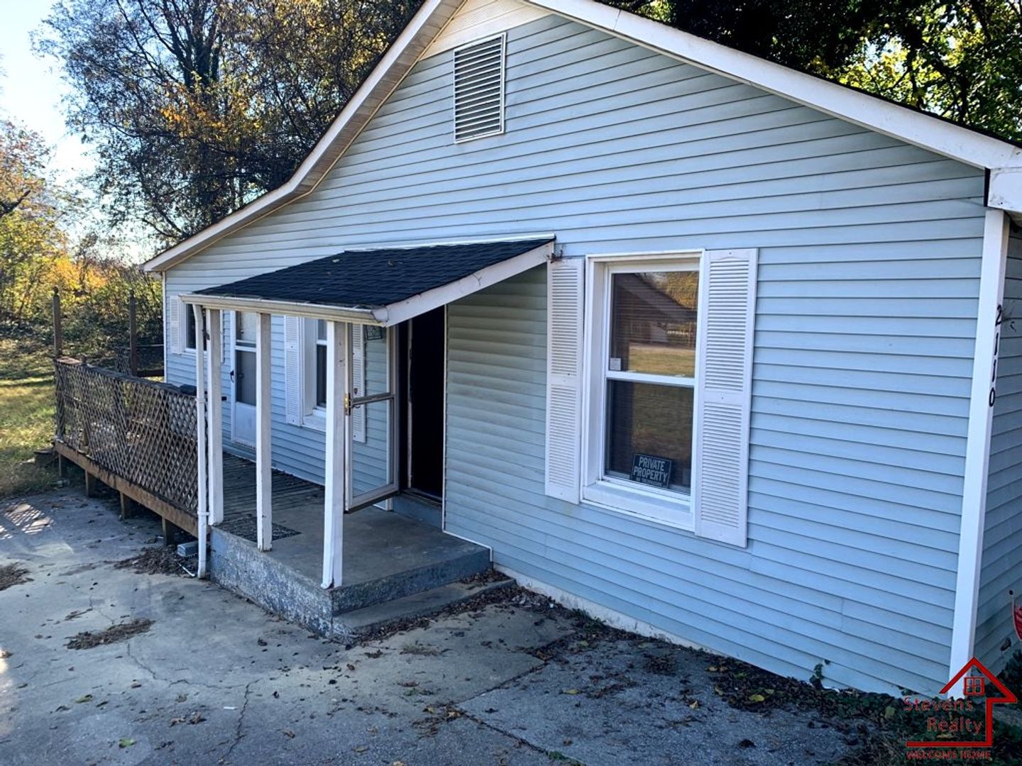 Knoxville House: 2110 Brown Ave