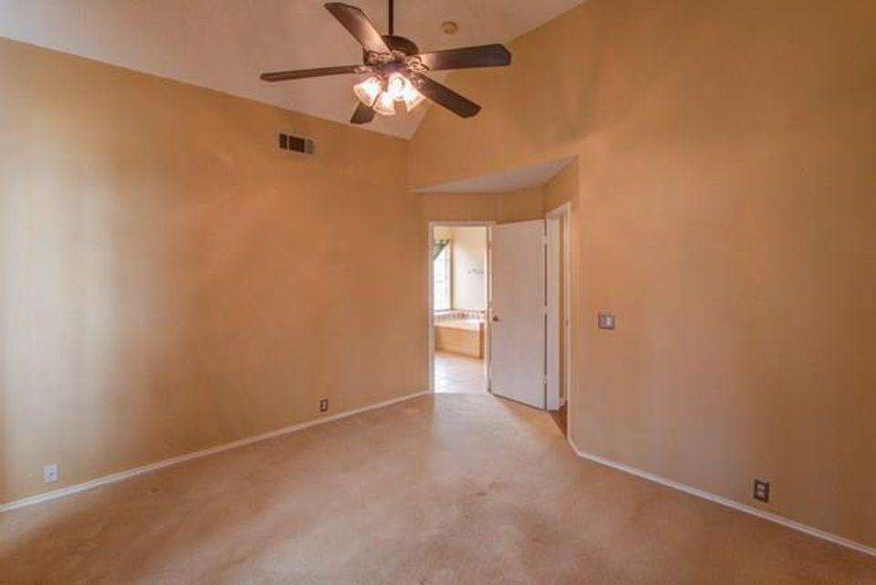 Frisco Condo: 6908 Chateau Drive