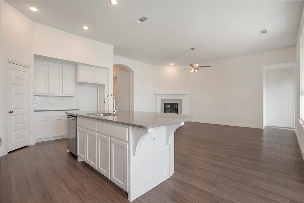 Forney Condo: 2419 Doncaster Drive