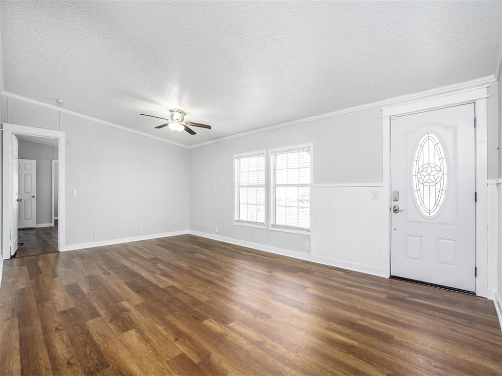 Kaufman Condo: 9558 Diamond Avenue