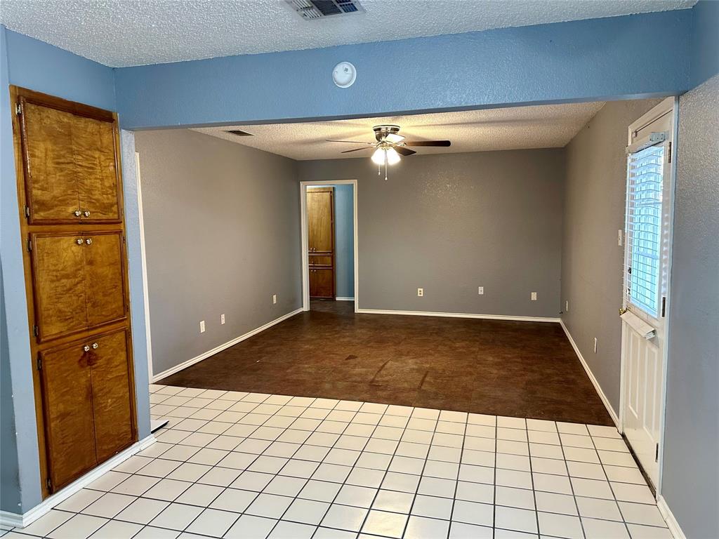 Kaufman Condo: 2105 Melody Circle