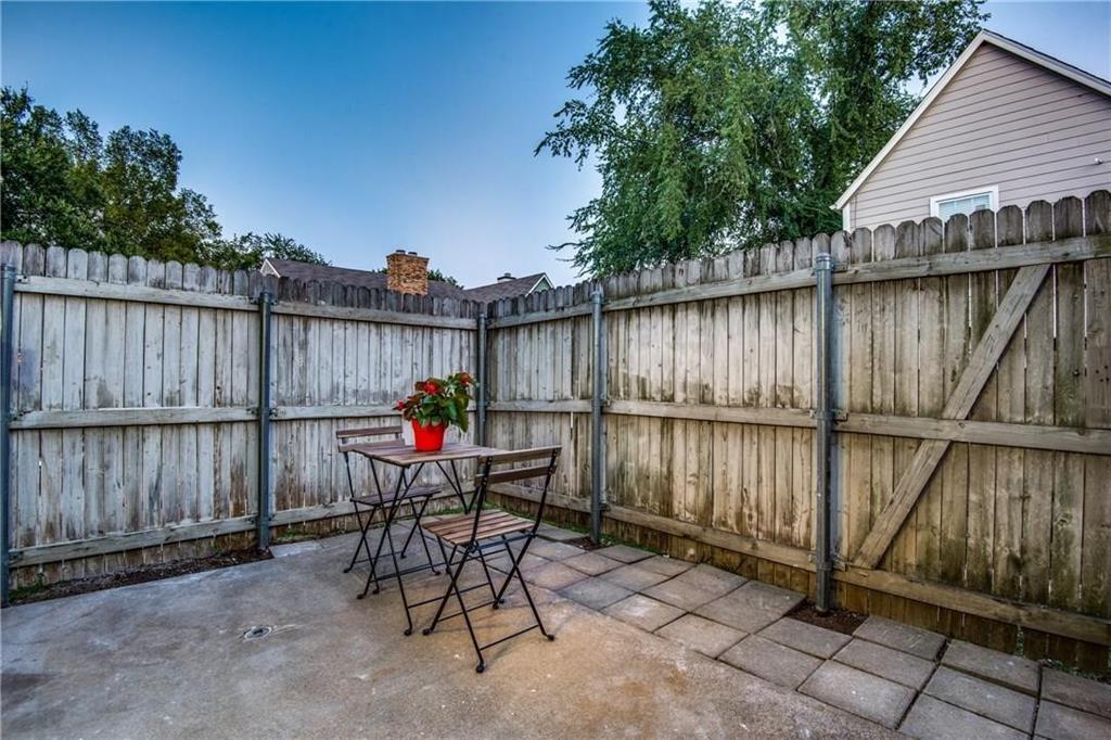 Euless Condo: 35 Abbey Road