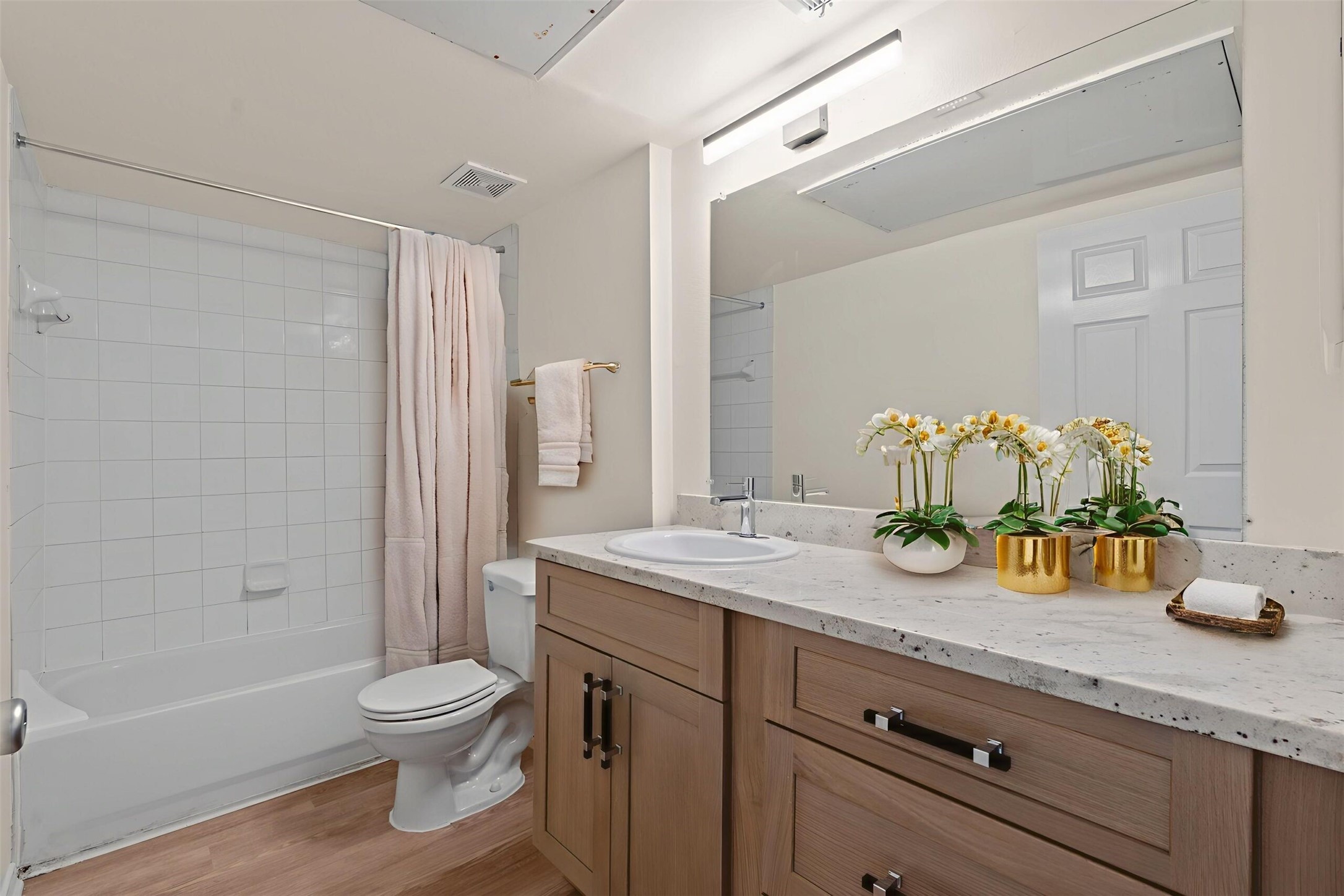 Houston Condo: 8210 Bauman Road