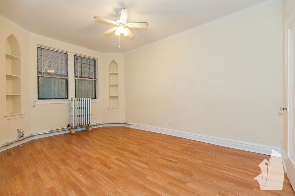 Chicago Condo: 4829 N Damen,