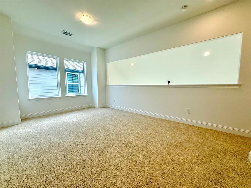 Forney Condo: 2124 Rhodora Avenue