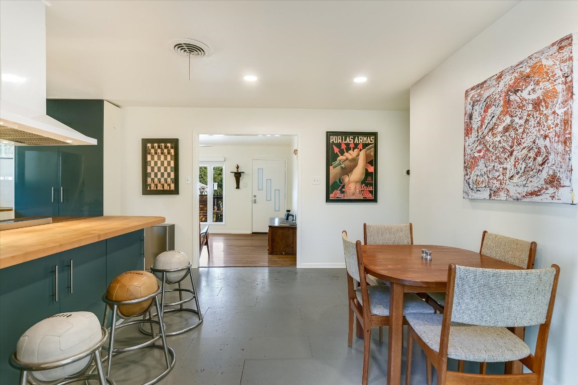 Austin Condo: 807 West Oltorf Street