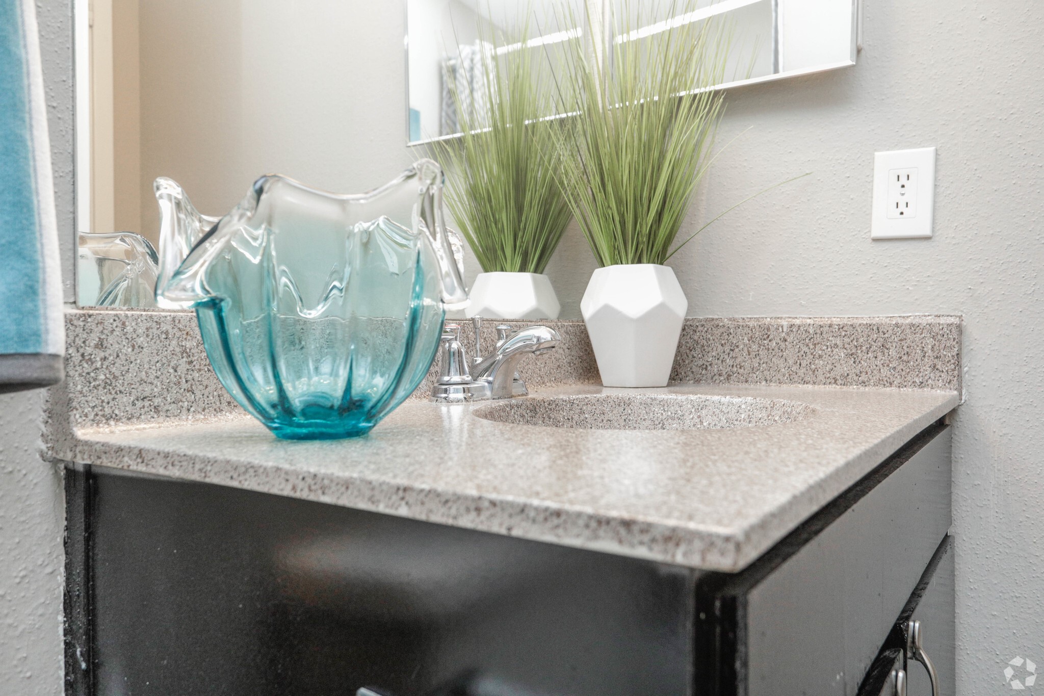 Houston Condo: 10250 Lands End Drive