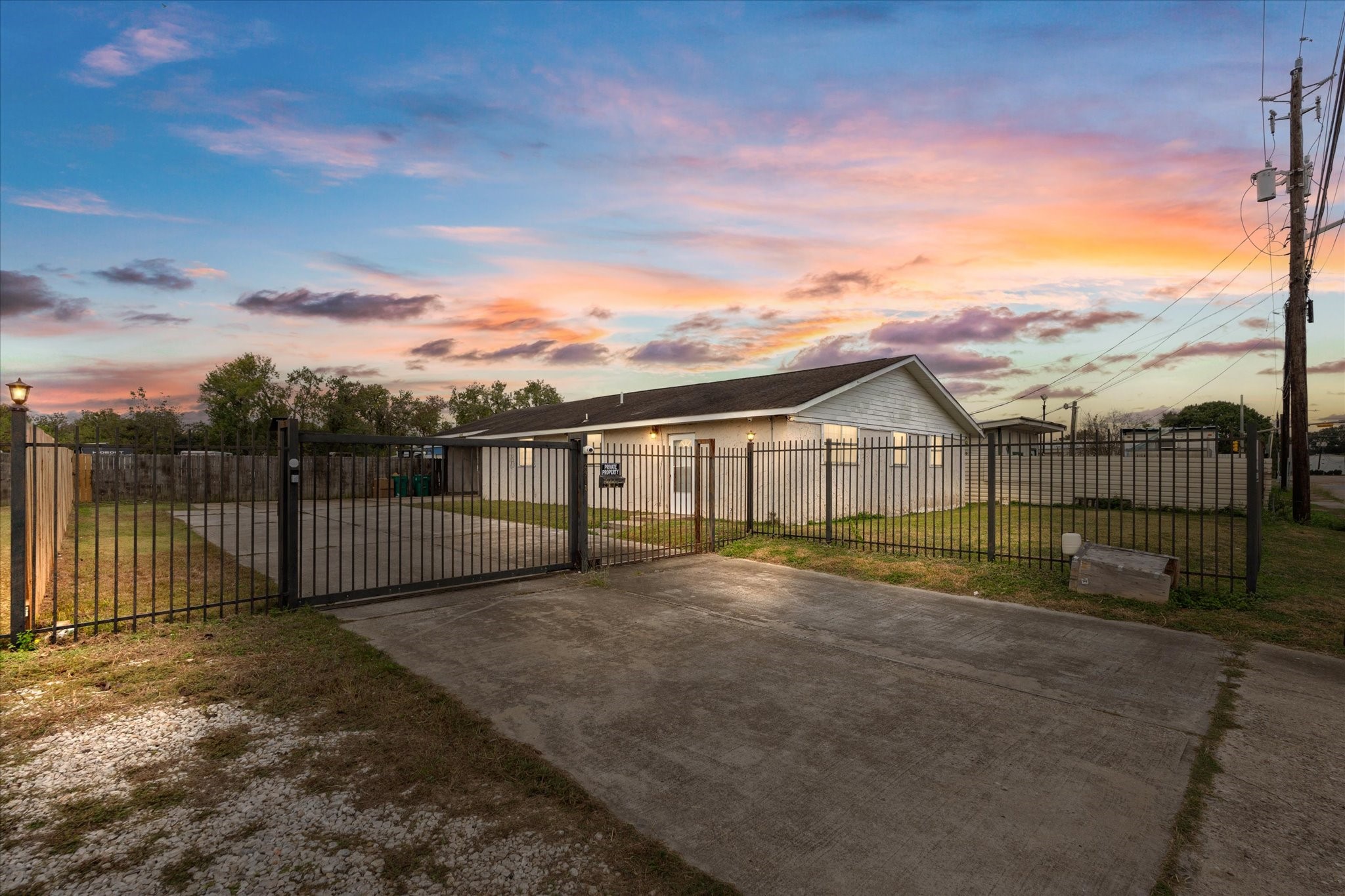 Pasadena Condo: 2910 San Augustine Avenue