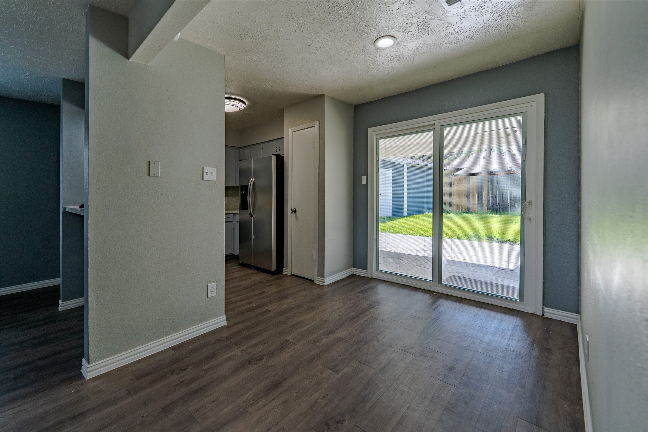 Pasadena Condo: 2027 Alabama Street