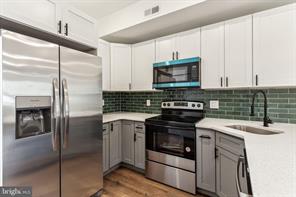 Philadelphia Condo: 1010 W Arizona St