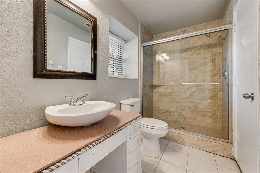 Plano Condo: 2740 Teakwood Lane