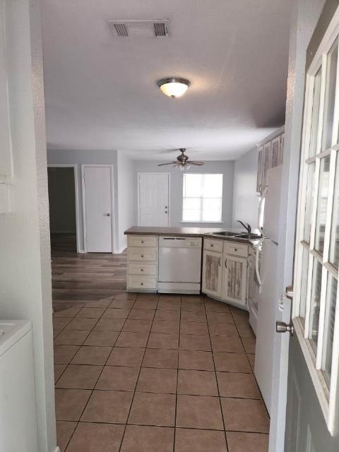 Commerce Condo: 2203 Monroe Street