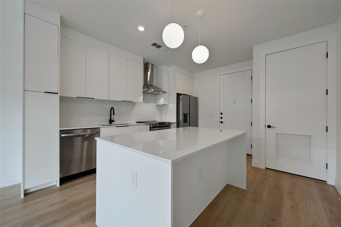 Austin Condo: 1701 Simond Avenue