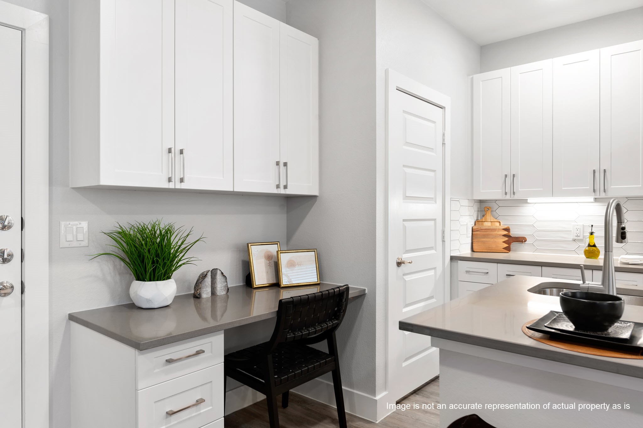 Spring Condo: 28328-517 Birnham Woods Drive