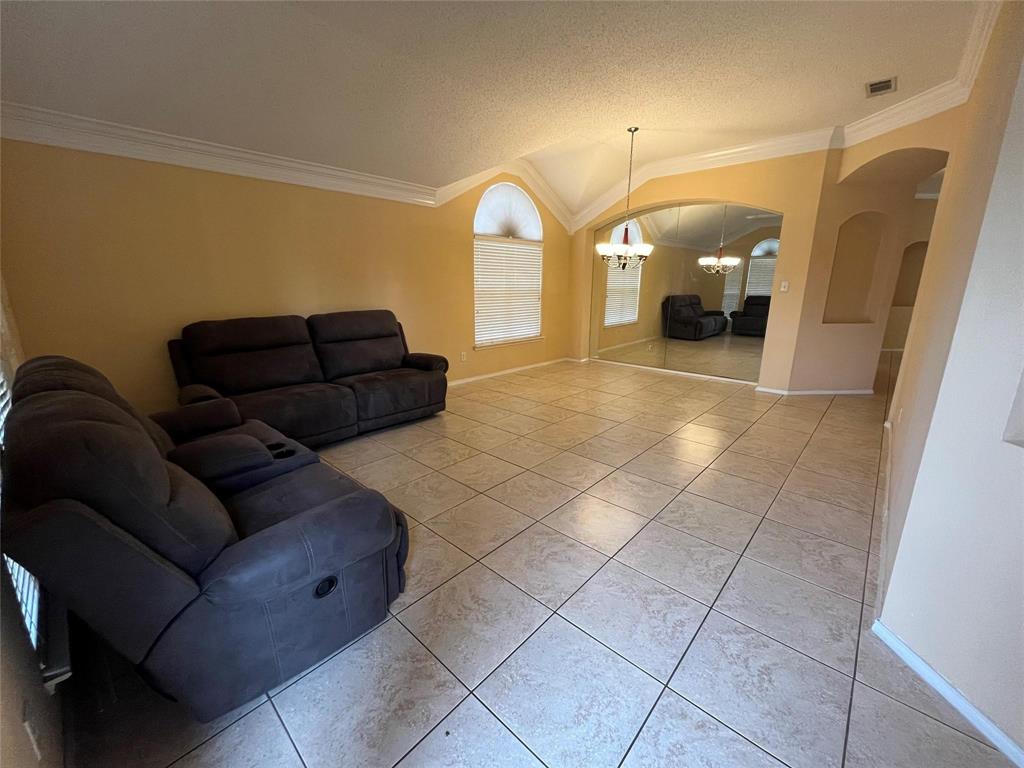 Arlington Condo: 1120 Deer Valley Lane