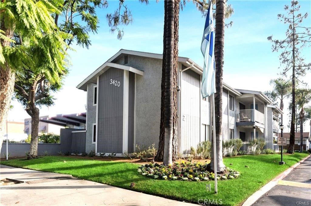 Pomona Condo: 3420 Falcon Street