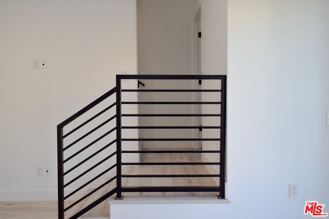 Sherman Oaks Condo: 15328 Weddington Street