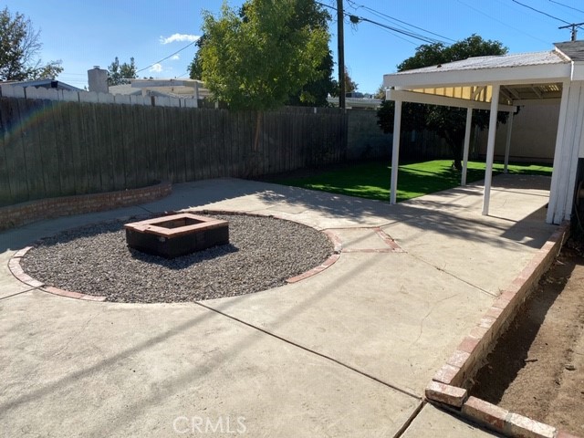 Winnetka Condo: 20578 Kittridge Street