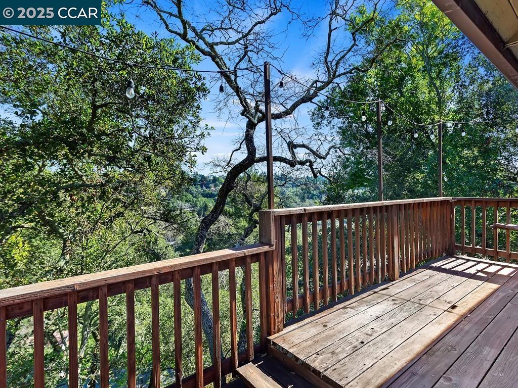 Orinda Condo: 99 Longridge Road