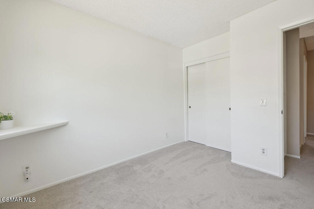 Thousand Oaks Condo: 1540 Holly Court