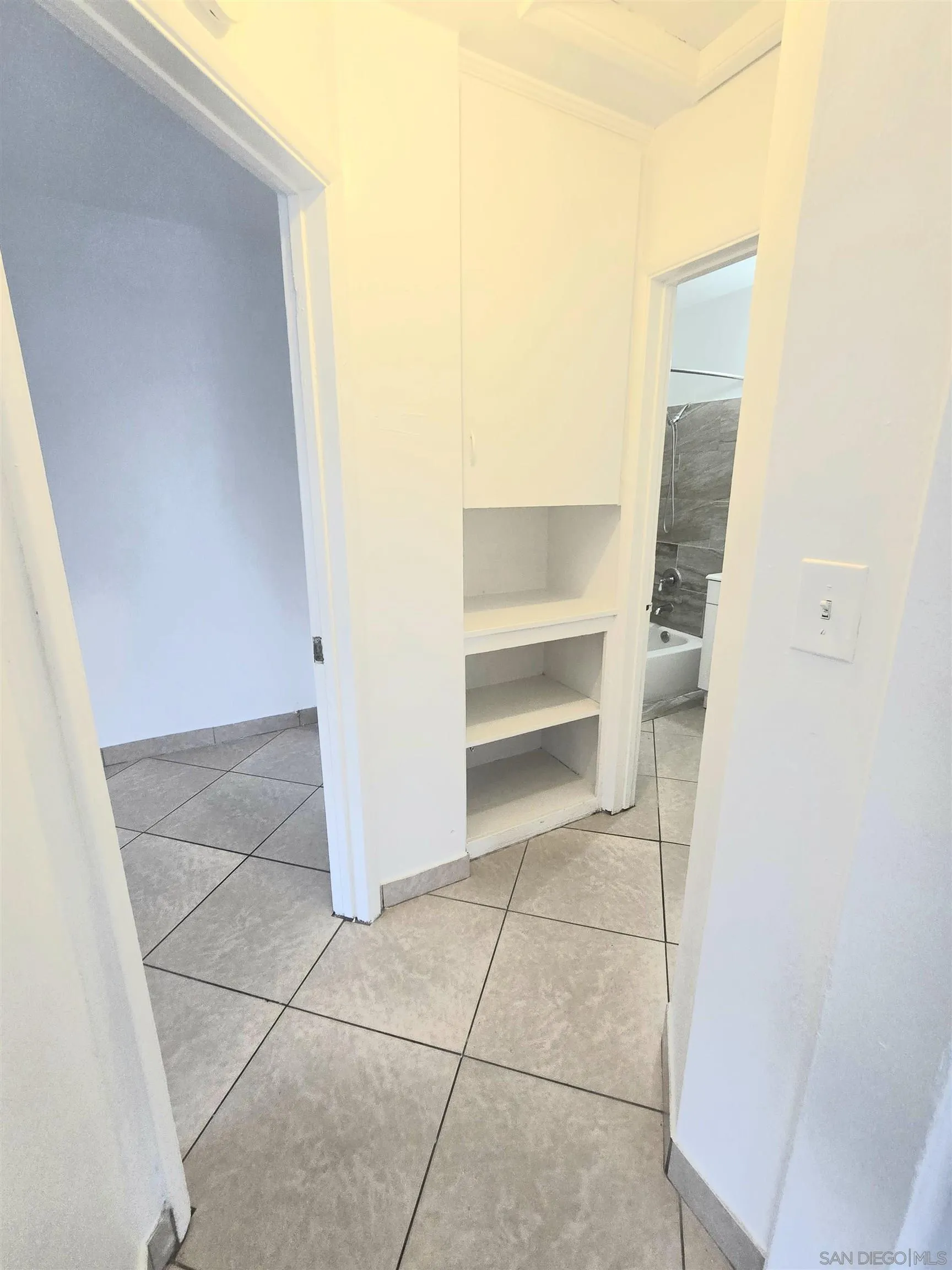 San Diego Condo: 3832 Boundary Street