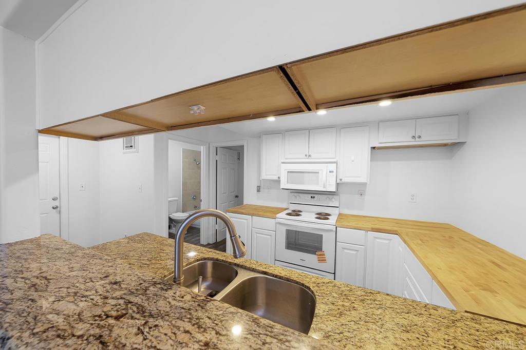 San Diego Condo: 4221 49th Street