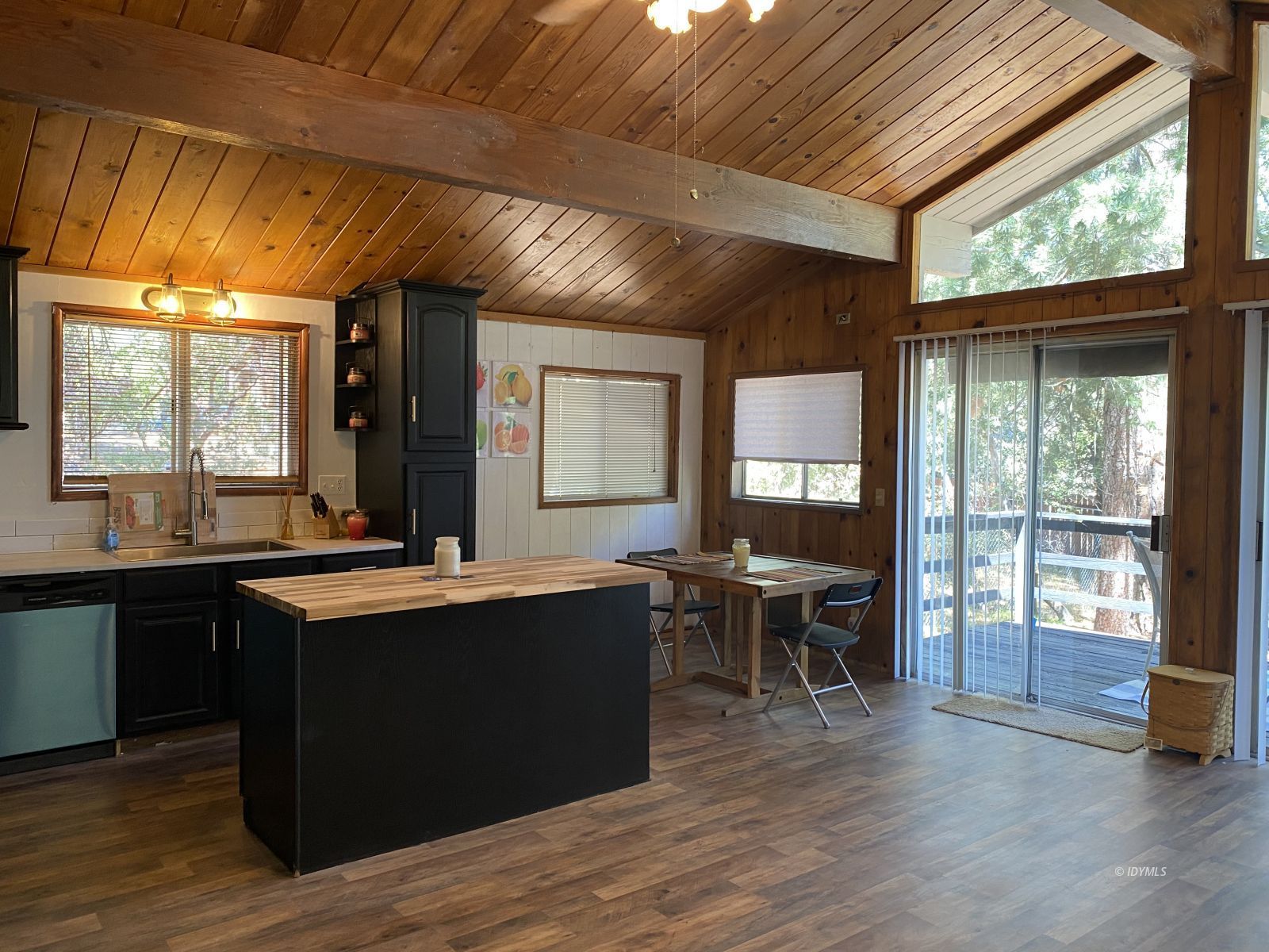 Idyllwild-Pine Cove Condo: 25300 Marion Ridge Drive