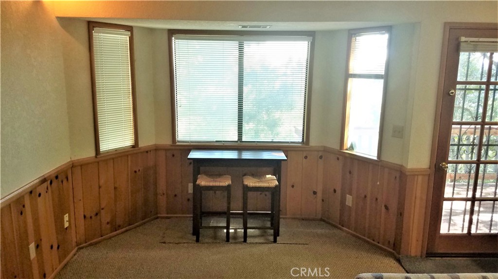 Crestline Condo: 959 Coulter Pine Road