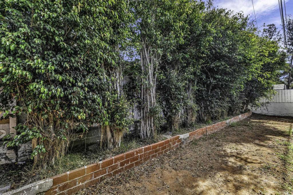 National City Condo: 2031 E Avenue