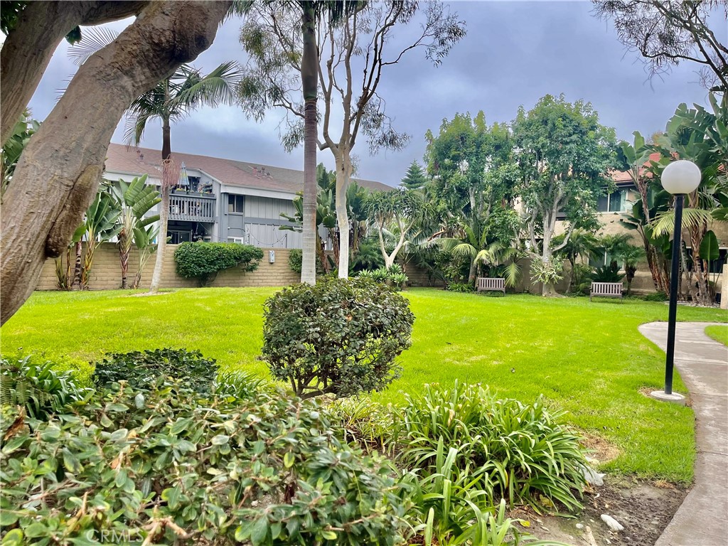 Huntington Beach Condo: 16973 Bluewater Lane