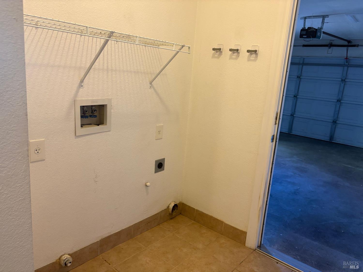 Fairfield Condo: 1687 Highland Circle