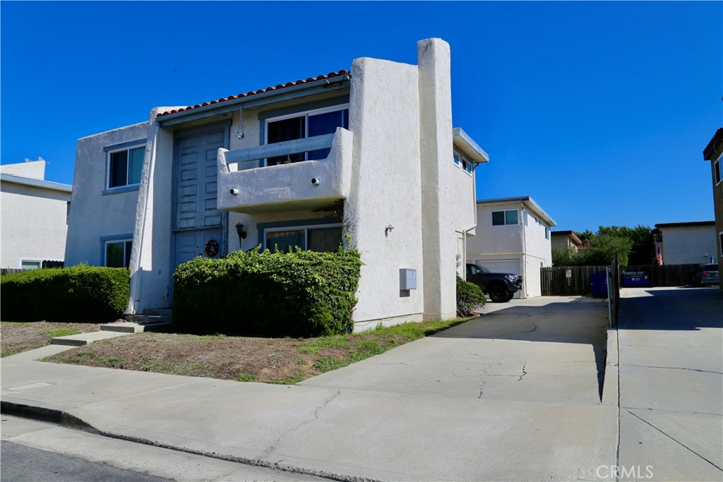Huntington Beach Condo: 16702 Blanton Lane