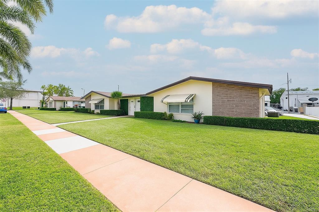 Hollywood Condo: 3520 Polk Street