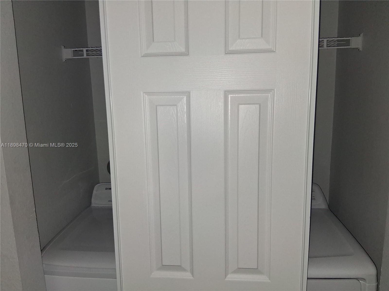 Oakland Park Condo: 488 Northwest 40th Court