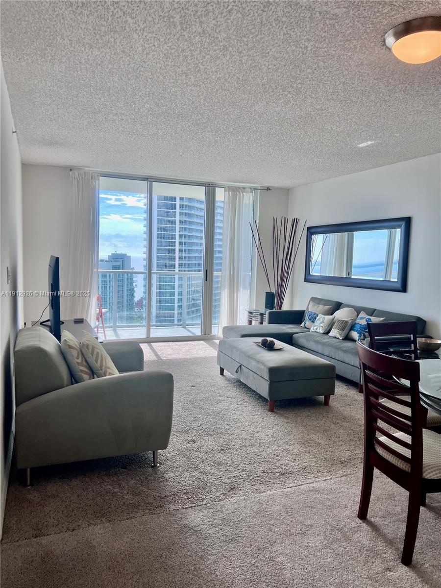 Miami Condo: 1155 Brickell Bay Drive