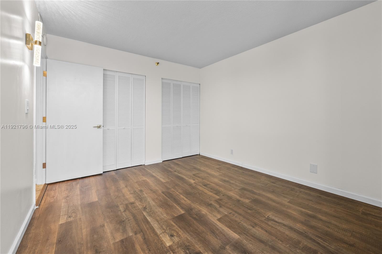 Aventura Condo: 20225 Northeast 34th Court