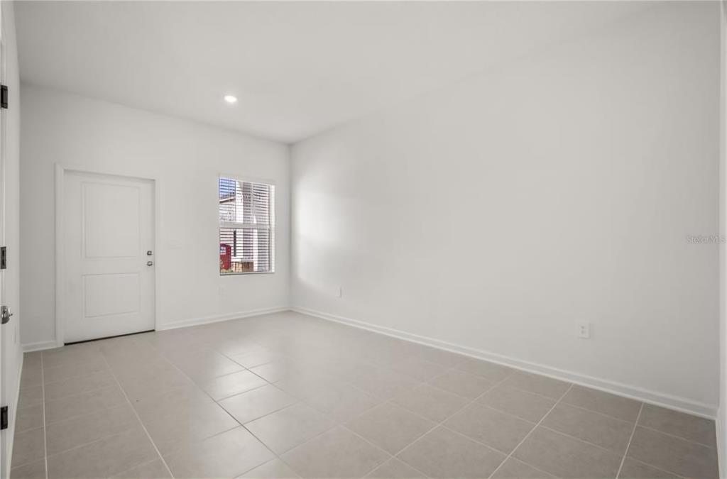 Davenport Condo: 2865 Pierr Street