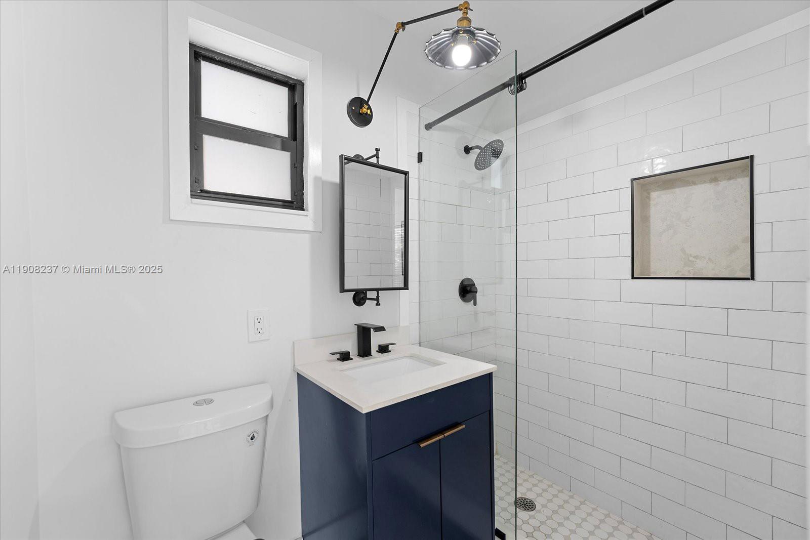 North Miami Condo: 1240 Northeast 138th Street