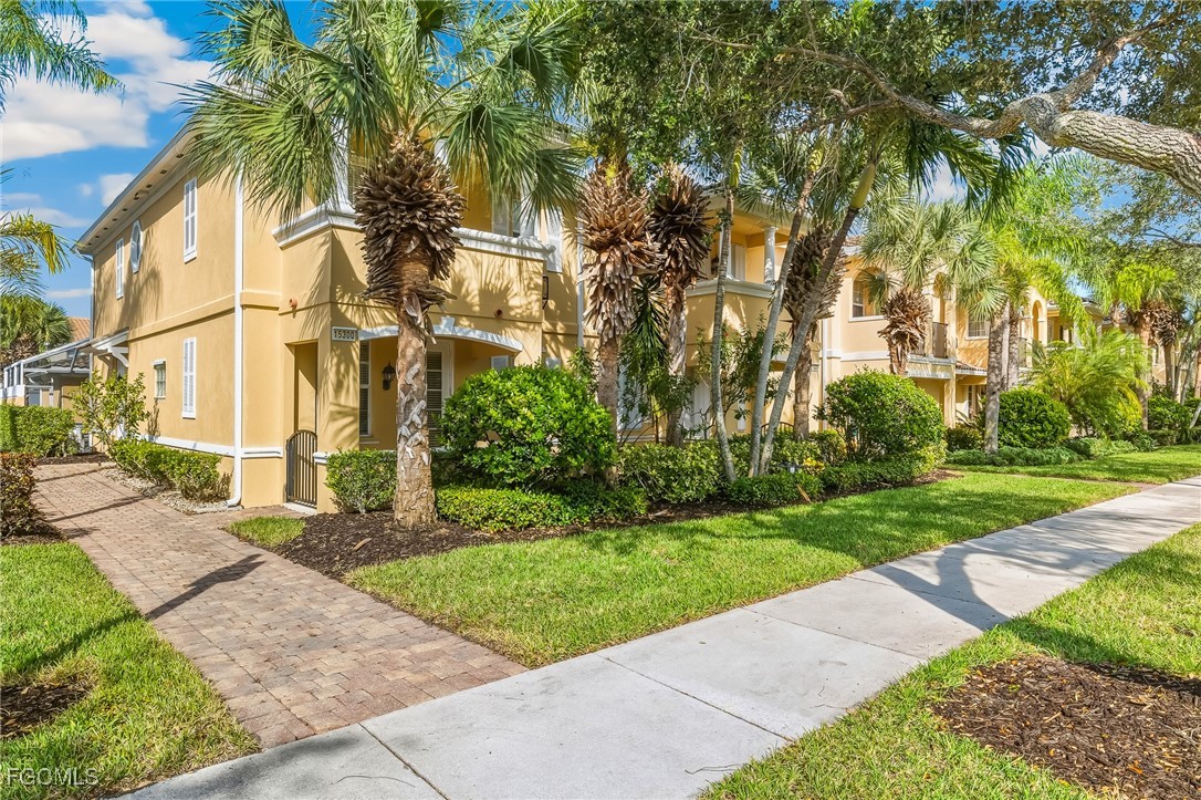 Bonita Springs Condo: 15300 Latitude Drive
