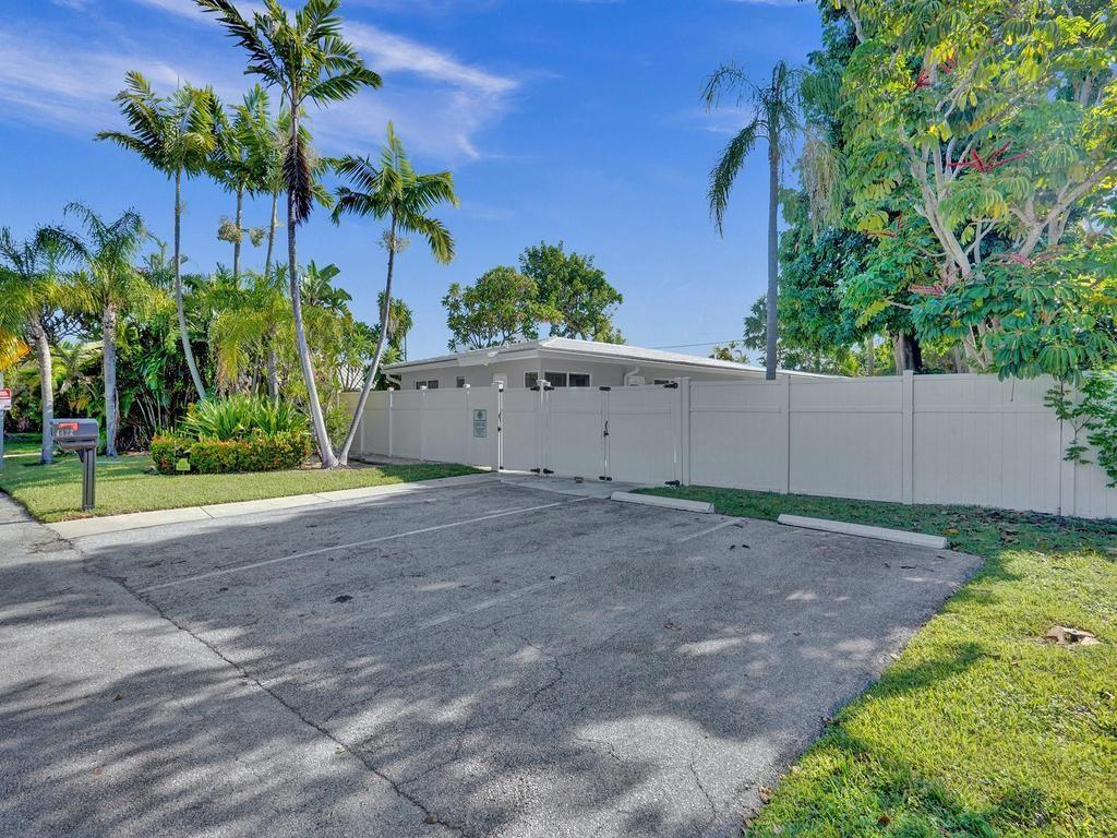 Lauderdale-by-the-Sea Condo: 4422 Sea Grape Drive
