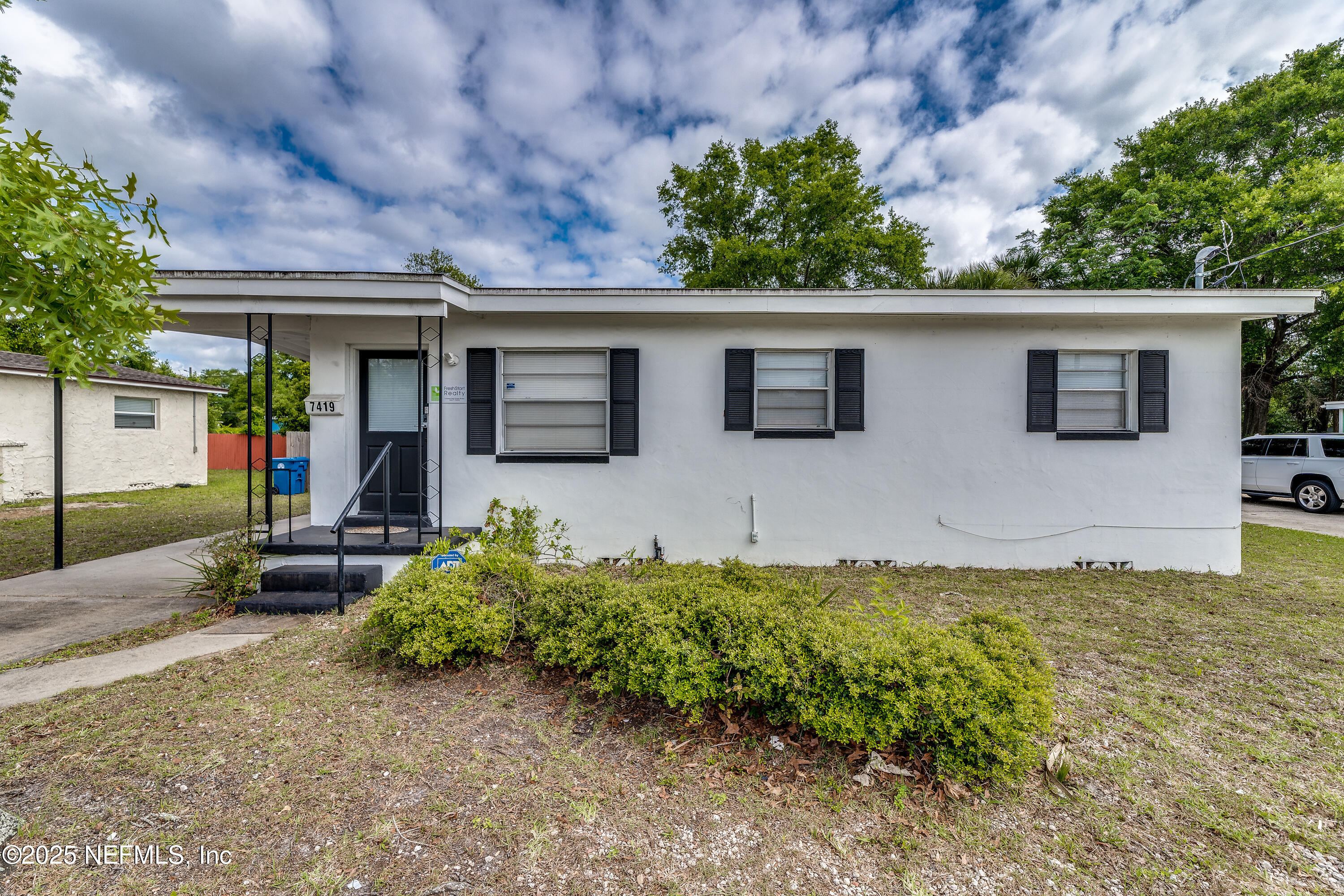 Jacksonville Condo: 7419 Merrill Road
