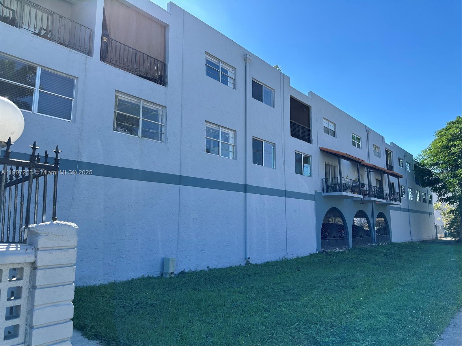 Hialeah Condo: 1300 West 53rd Street