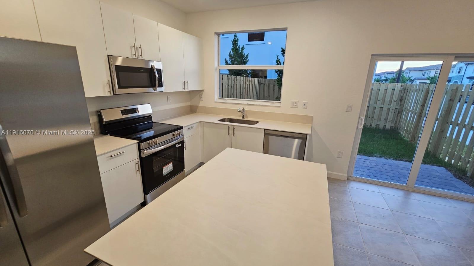 Homestead Condo: 2618 Southeast 27th Court